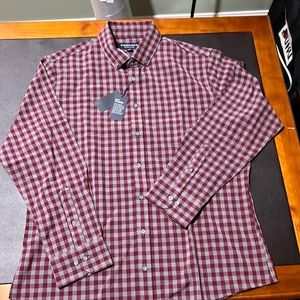 CLEARANCE! PRICE REDUCED! Mizzen+Main City Flannel long sleeve